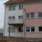Rosa Haus Balkon2